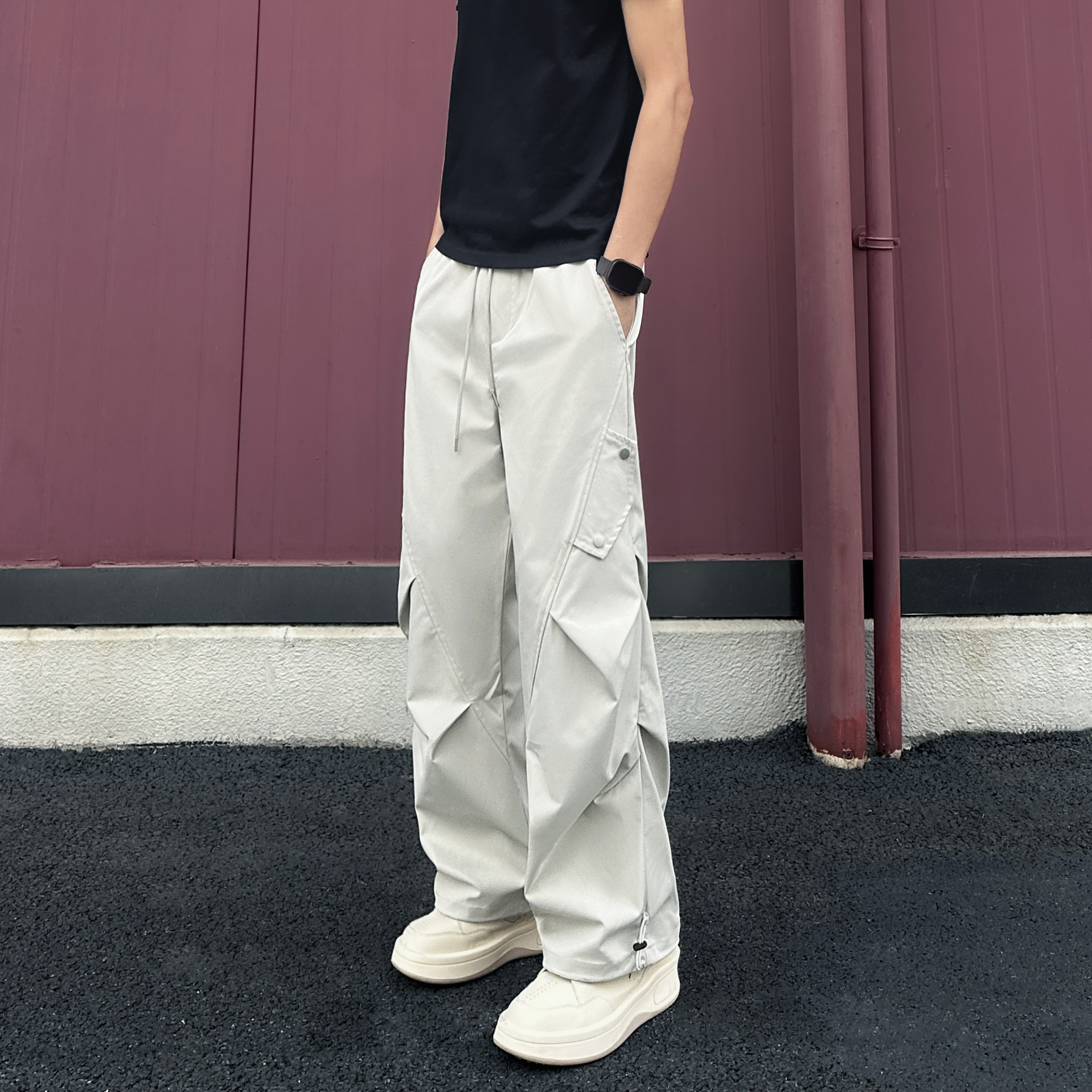 QUALCOMM美式高街褶皱伞兵裤