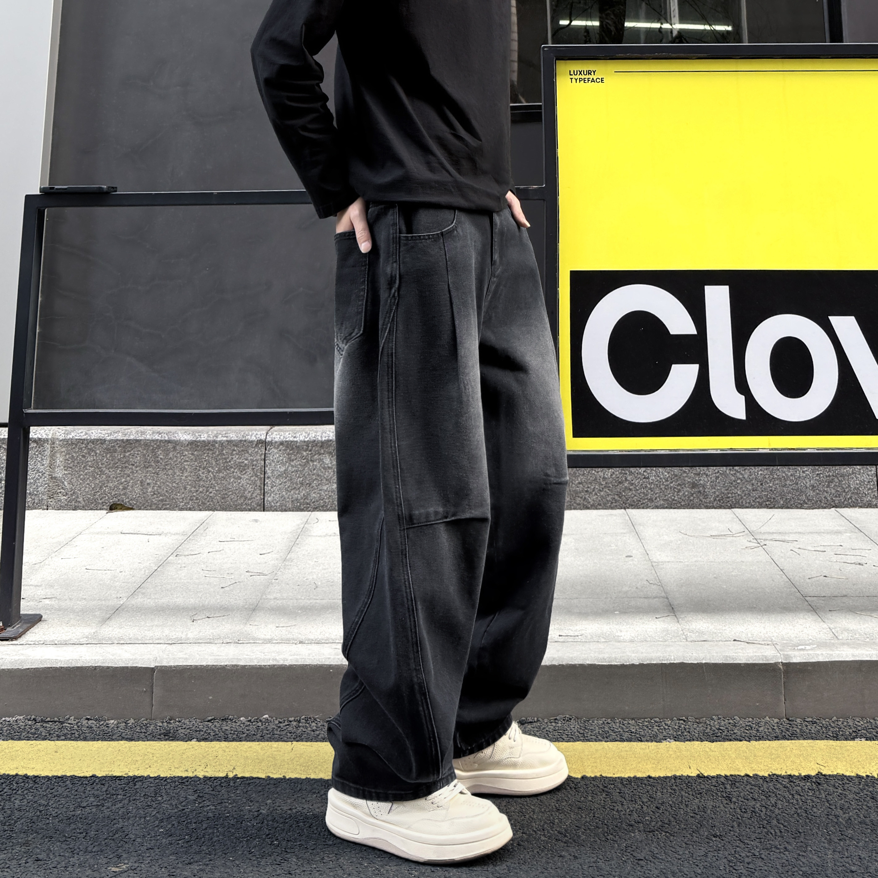 QUALCOMM美式潮牌拼接弯刀牛仔裤