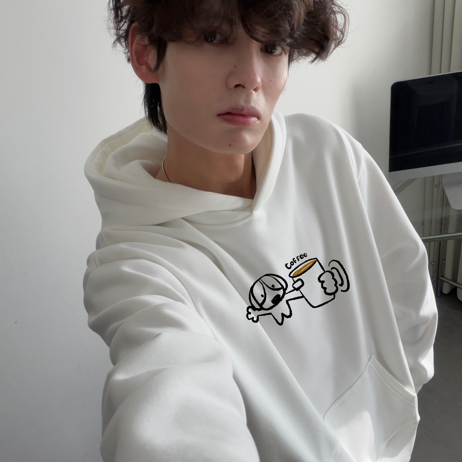 QUALCOMM美式街头基础款休闲卫衣男潮牌小狗咖啡图案百搭白色帽衫