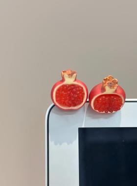 【时来运转小石榴~】装饰摆件汽车载中控电脑屏幕趴趴创意治愈