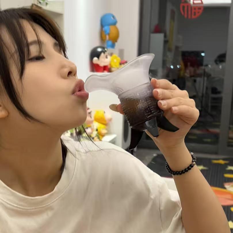 【稀奇古怪的酒杯】秦始皇帝王杯个性创意奶茶杯玻璃杯仿真三足杯