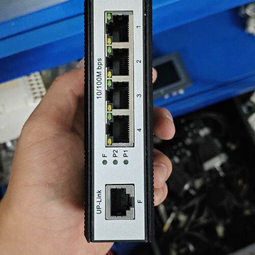 溢价-SIKINGAUTO工业级5口百兆交换机型号SISC3E