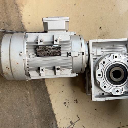 询价-涡轮减速电机电机1.5kw75型减速机速比110