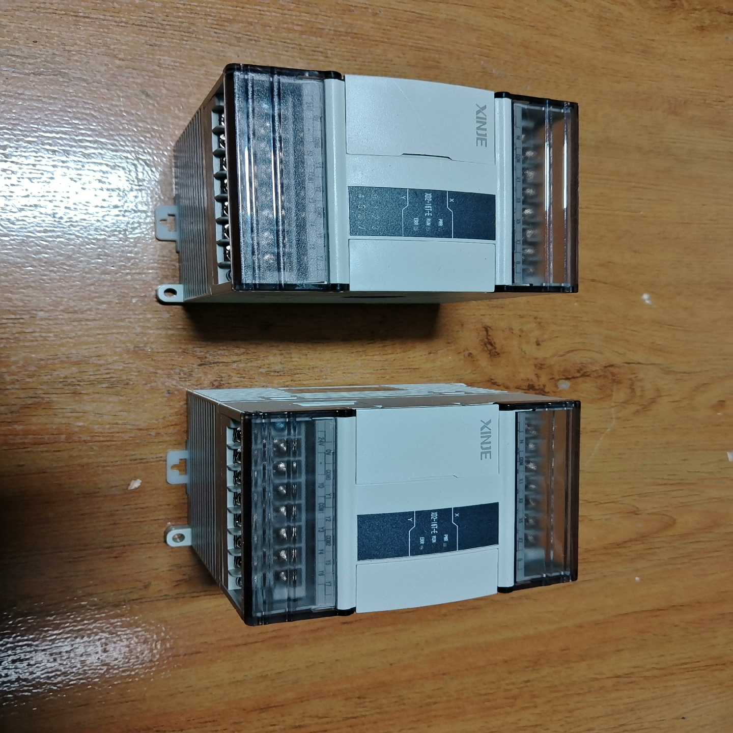 信捷PLCXD2-16T-E，功能正常，成色为实图{议价}