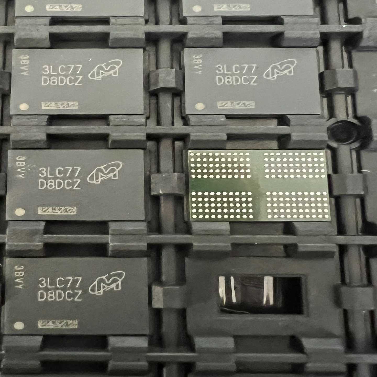 询价丝印D8DCZ芯片MT53E1536M32D4