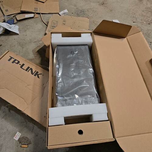 普联TP-LINK TL-NS620-24G2F 全千兆云管—议价