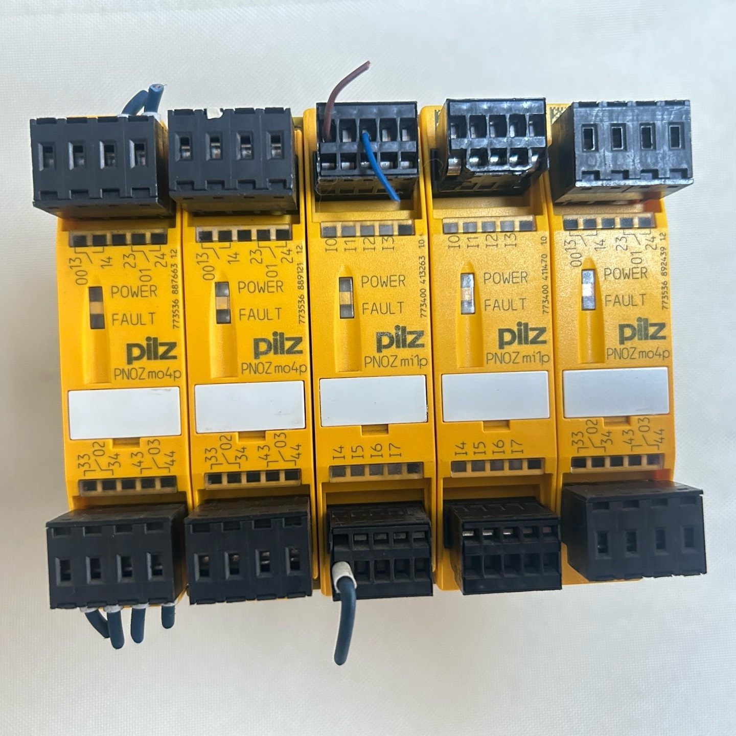 【请询价】pilz皮尔兹mo4p  773536 安全继电器3个