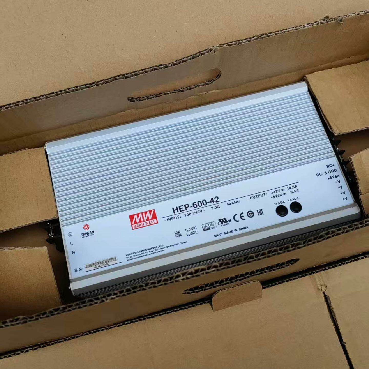 询台湾明纬HEP60042明纬PFC高效率600w42