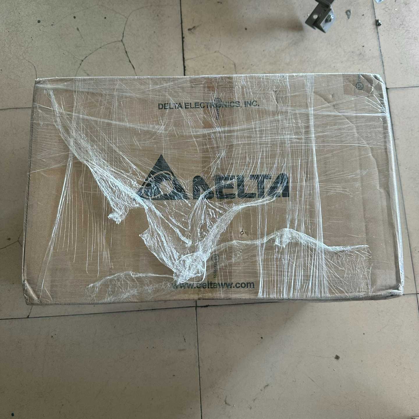 【星慕电子】台达变频器DPD060T43A-21 实物图拍摄