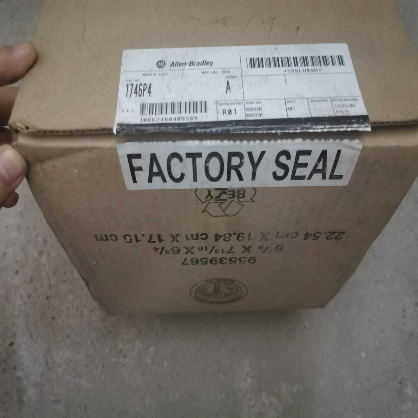 询价全新开封罗韦尔电源1746-4