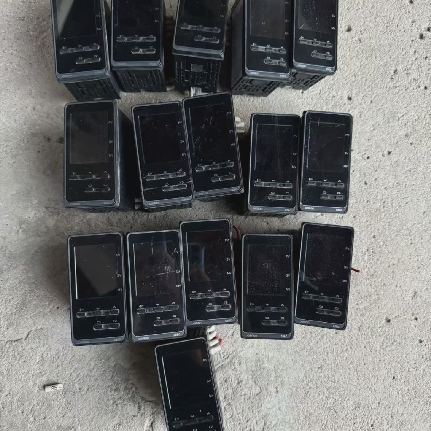 议价欧姆龙温控器型号E5ECRR2ASM800二手拆机议价