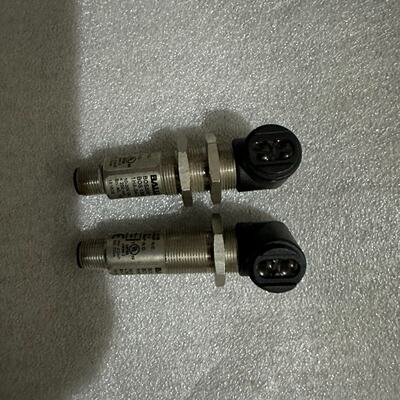 询价巴鲁夫传感器，成色非常漂亮，的，型号：BOS0081 B议价