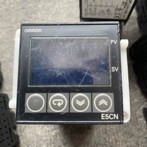 二手拆机欧姆龙温控器E5CN-议价