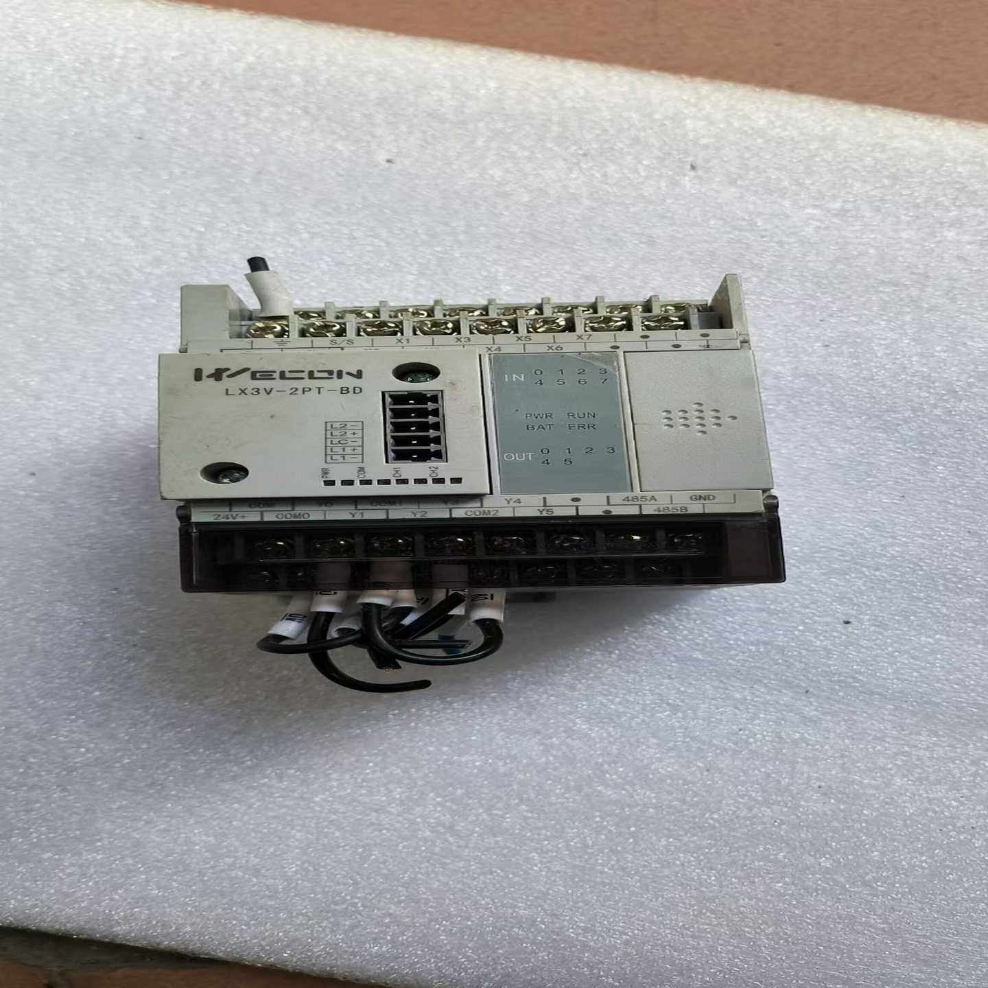 维控PLCLX3V-0806MR-A2，拆机件，实物拍摄。--议价商品