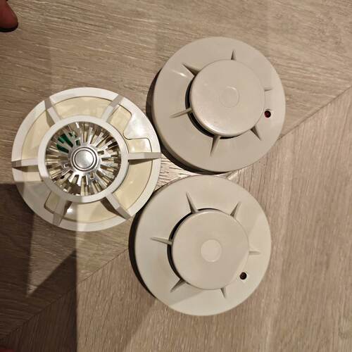 FDK512，DC20V，80mA，原厂件，2个未使用。FD议价