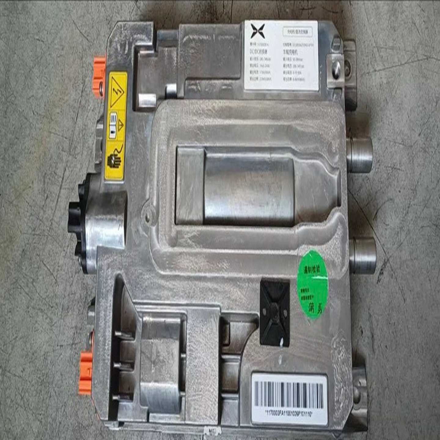 小鹏G6原装车载充电机，欣锐科技6.6kw，型号SEW6BA--议价商品