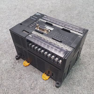 OMRON SYSMAC CP1LM30DRA  PROGRAMMABLE CONTROLLER