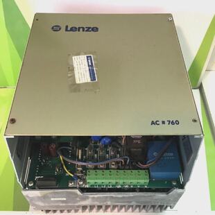 Lenze  AC 760  765 E3 B CONVERTITORE DI FREQUENZA