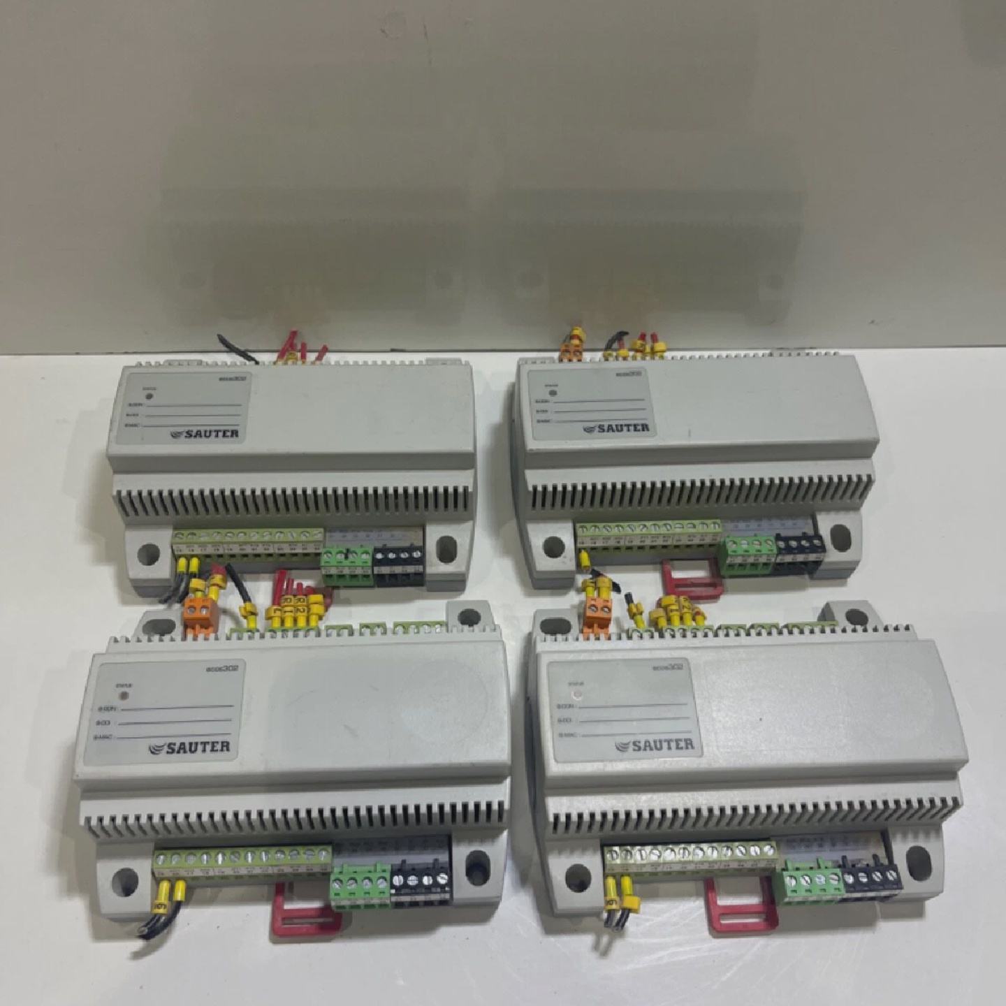 Menge 4 PC Von sauter  Raum Steuerung  EYRC302F011 - 实物图