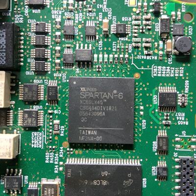 【询价】XC6SLX45-CSG484就一片，直接拍。适用