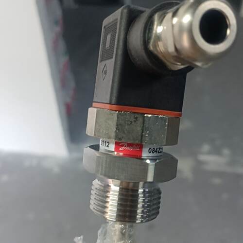 询价丹佛斯温度传感器MBT5250型号084Z2205原
