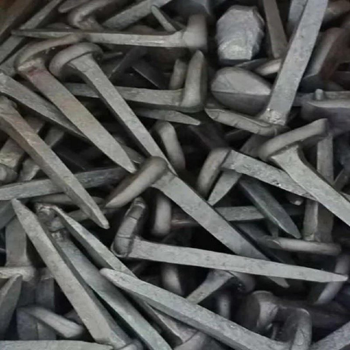 铁路道钉矿用道钉手工道轨钉铁钉子直钉单尖钉轨道钉地钉马王钉,五金/工具,钉,淘宝优惠券,粉丝福利购,淘宝优惠卷