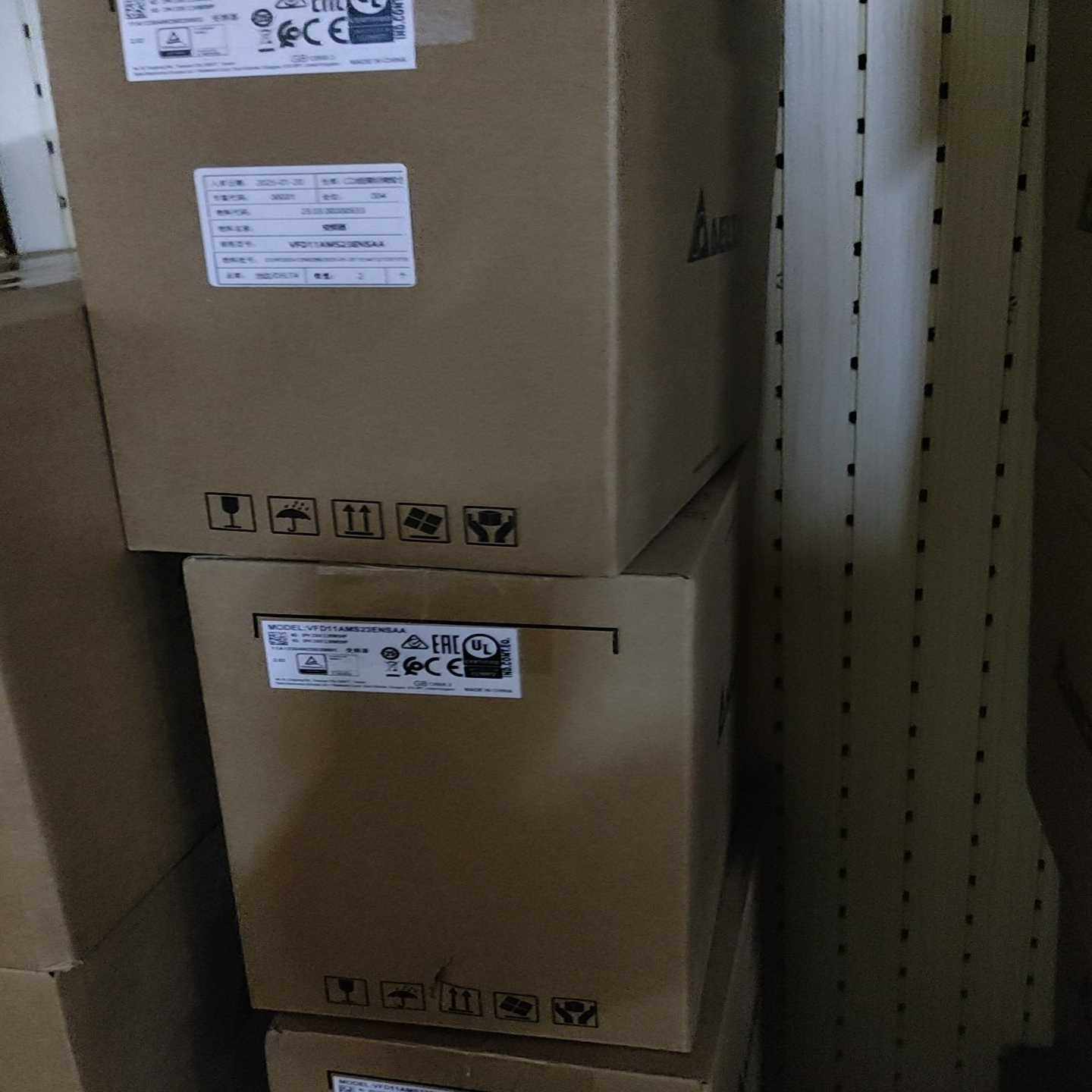 全新台达变频器VFD11AMS23ENSAA{议价}