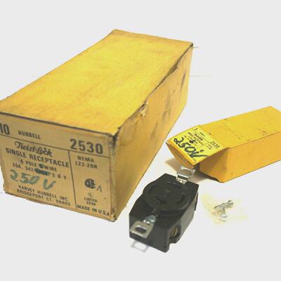 10 NEW HUBBELL 2530RECEPTACLES L2320R