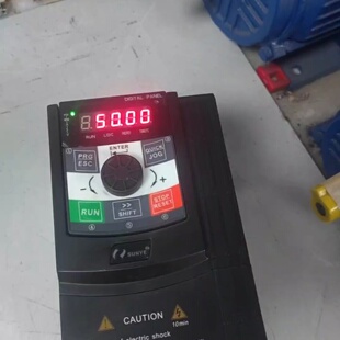 寻X日业变频器4KWCM500K4T4R0GB5R5PB