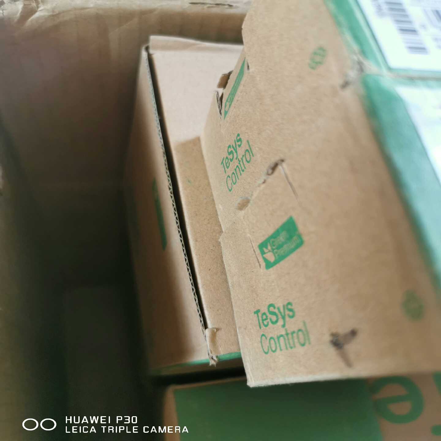 议价施耐德交流接触器LC1D32Q7C380V数量18个，全