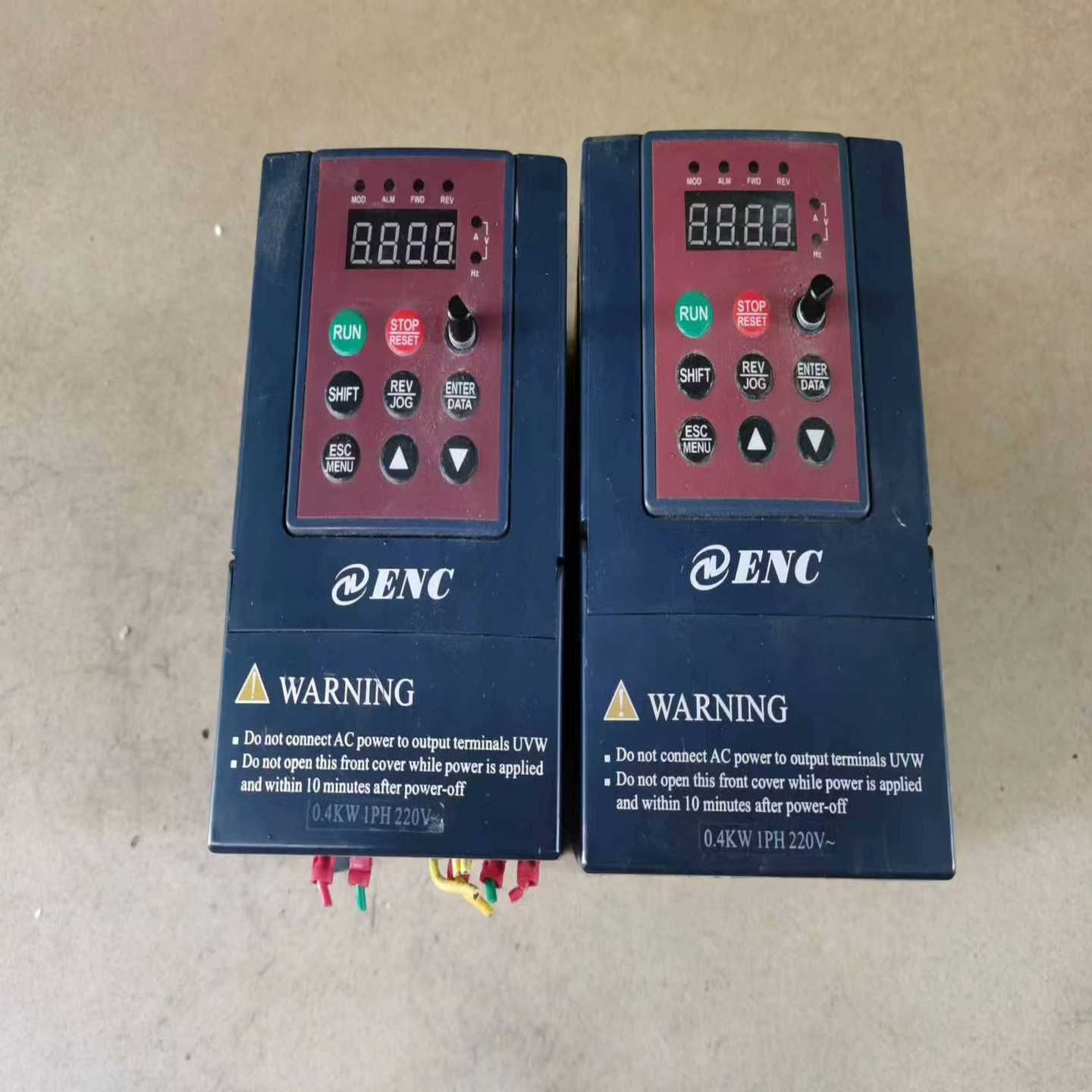 易能0.4kw变频器，型号EDS800-2S0004N、ED适用