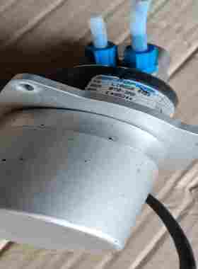 美国齿轮泵，BLDC58233，一个。功能正常拆机件，实拍看--议价