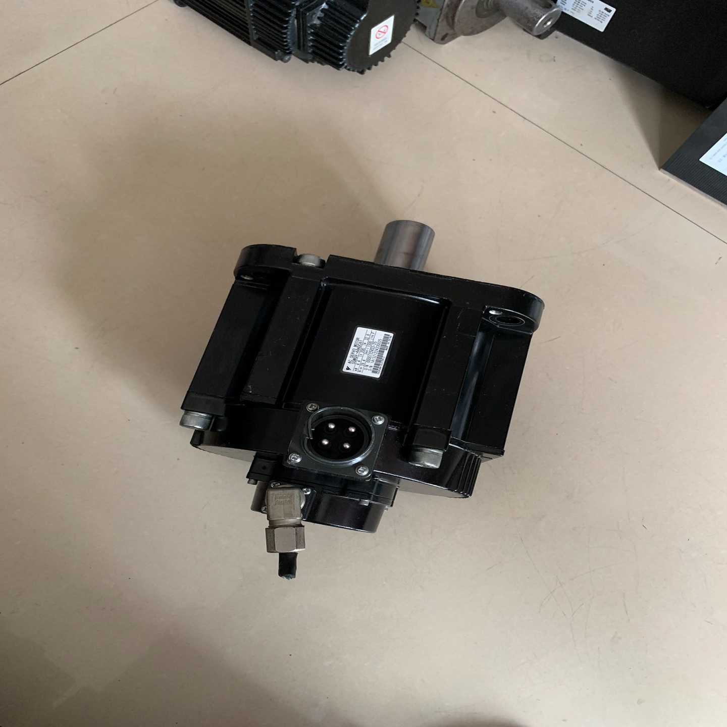 咨询-安川安川95新伺服电机