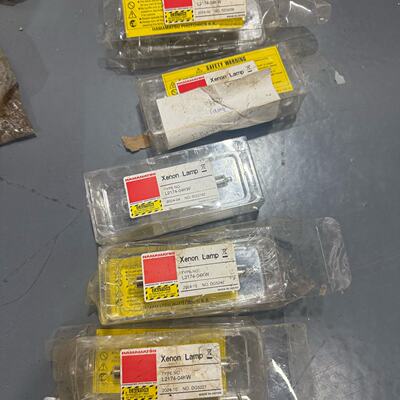 HAMAMATSU L2174-04KW XENON LAM—议价