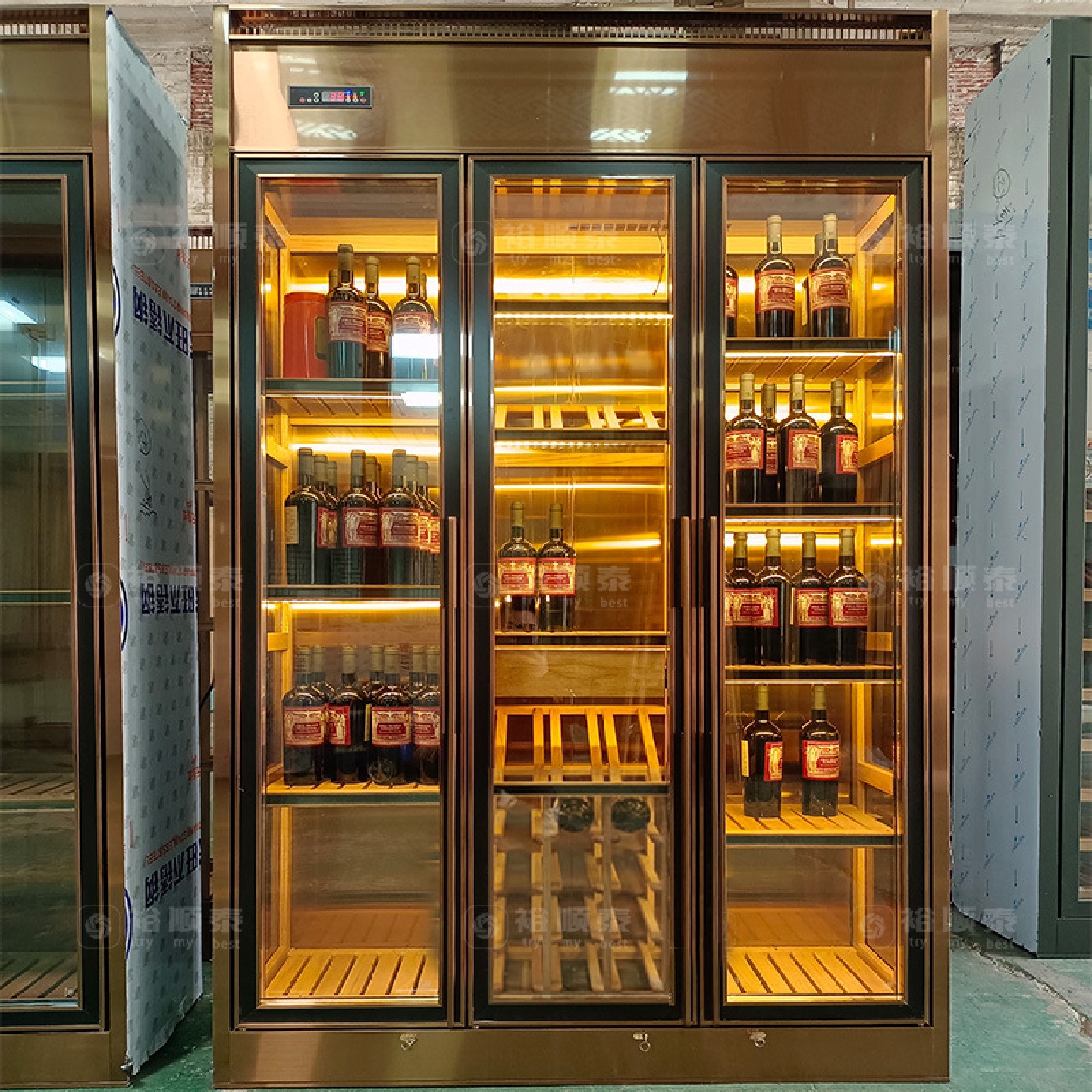 厂家定作酒店餐厅酒窖落地红酒展示柜轻奢不锈钢恒温恒湿酒柜