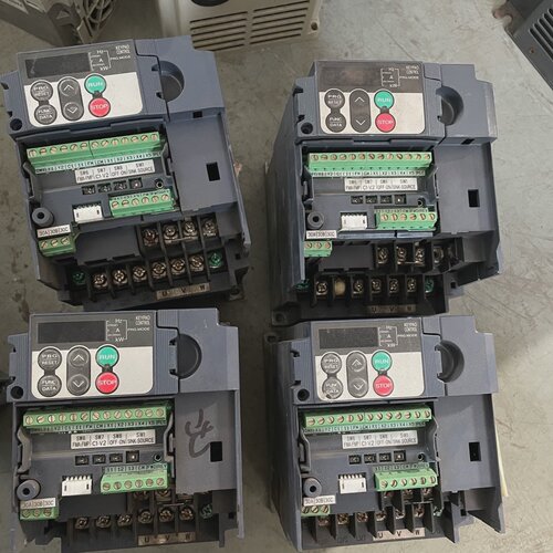 询-变频器1.5KW380V型号fRN1.5E1S4C