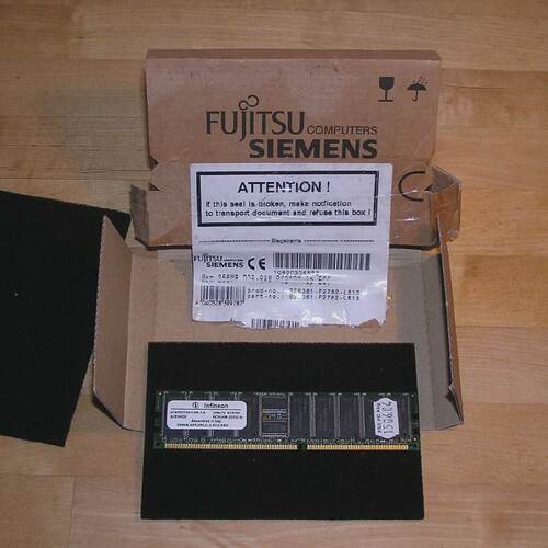 NEW  Fujitsu S26361F2762L513 Memory 256MB DDRRAM PC2100 lp E