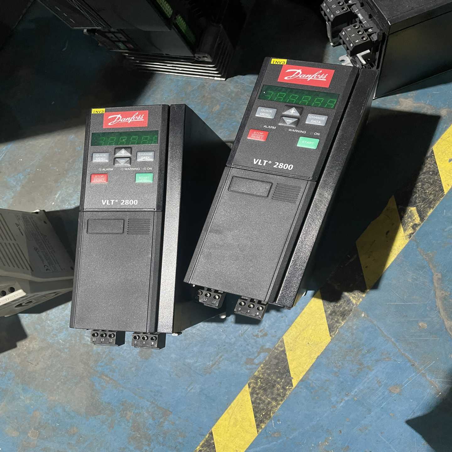 询价-丹佛斯29002800变频器VLT2822PT4B20ST