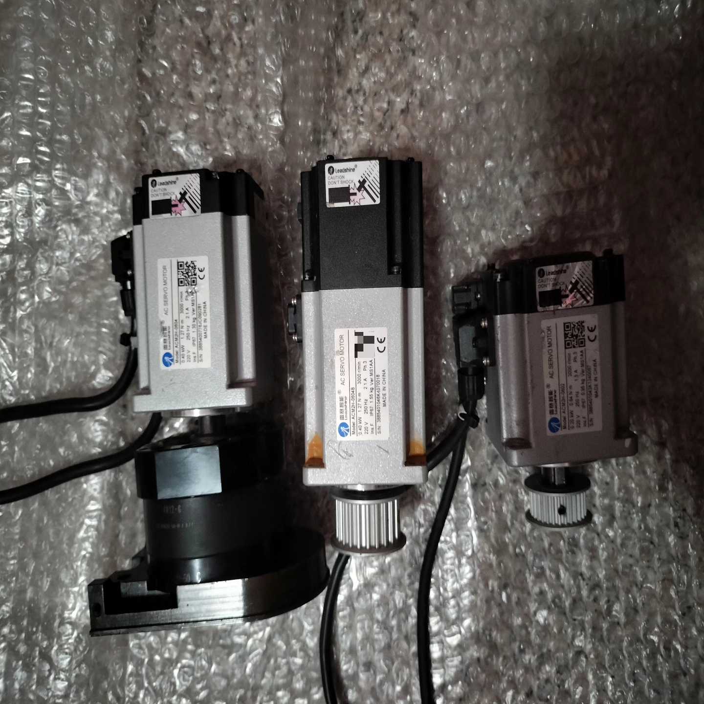 雷赛伺服电机ACM2H-0604一台，150--议价商品