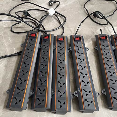 TOTEN图腾8位PDU电源分配器--议价商品