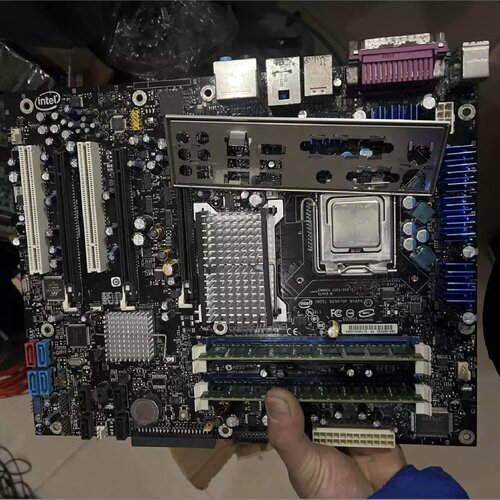 Intel E210882 D975XBX2KR D5335-询