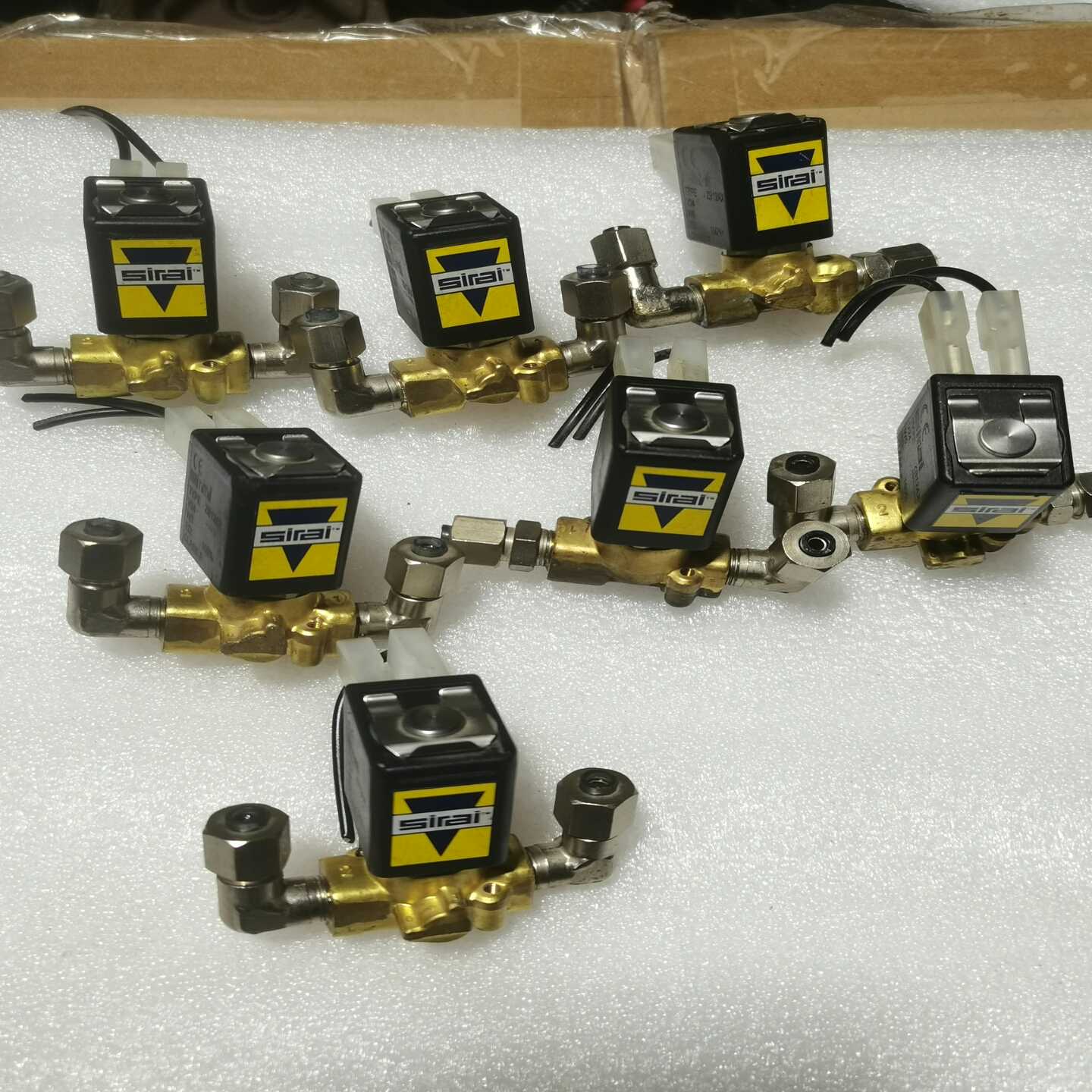 议价O旗下I世电磁阀L172V0液气体电磁阀现货/维修