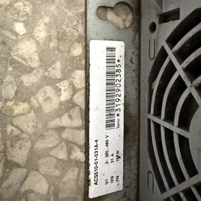 议价Abb Frequency Converter Model Acs51001031A4 15Kw适用