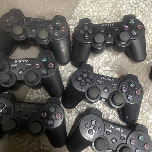 索尼ps3遥控手柄 图片实在图 成色可以 有几个-议价