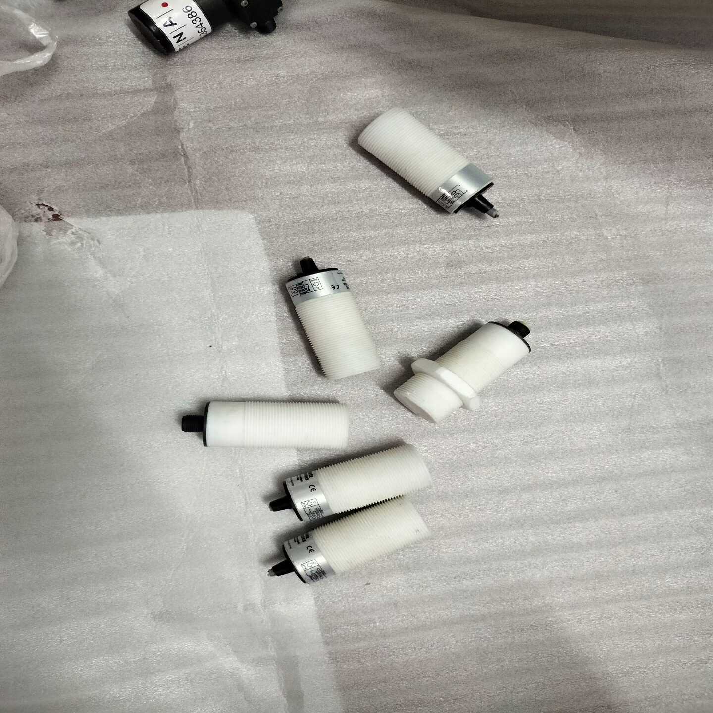 RECHNER传感器KAS-80-30-A-K-M32全新无--议价商品