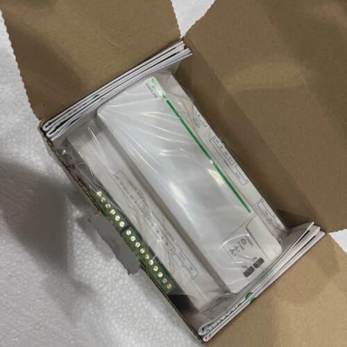 SCHNEIDER EBX210 Ethernet Daten Loger