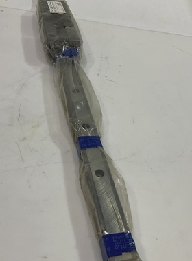 THK  SR30W2SS840L  SERIES LINEAR GUIDE SYSTEM  2 BLOCKS 1 RA