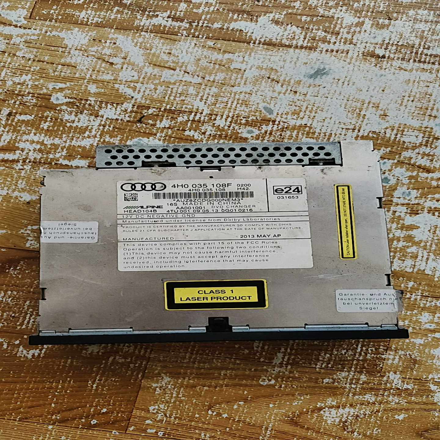 4H0035108F奥迪A8LD4原车DVD换碟机，成--议价商品