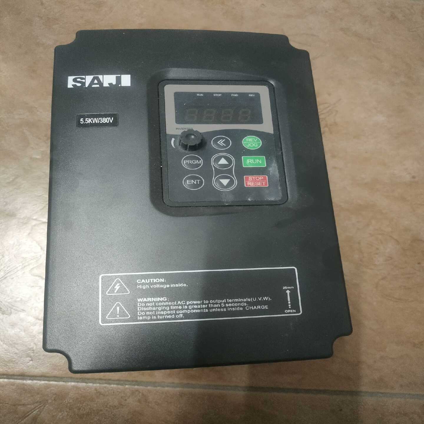 变频器8000B-4T5R5GB/7R5PB三晶5.5KW询价