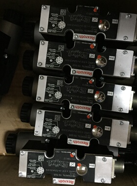 配件力士乐4WREE6E322XG24K31A1V号R900907114比例换向阀议价